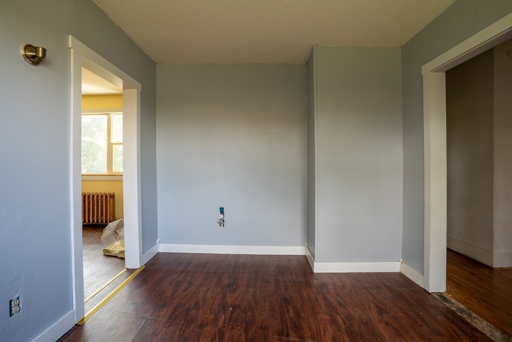 407 Union Street Springfield, MA 01105 - Photo 18 of 31