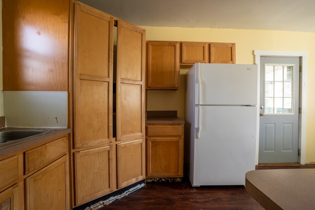 407 Union Street Springfield, MA 01105 - Photo 22 of 31