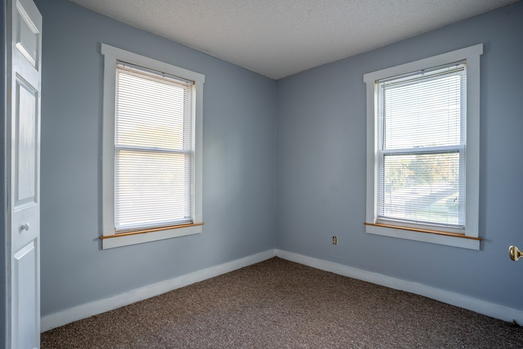 407 Union Street Springfield, MA 01105 - Photo 23 of 31