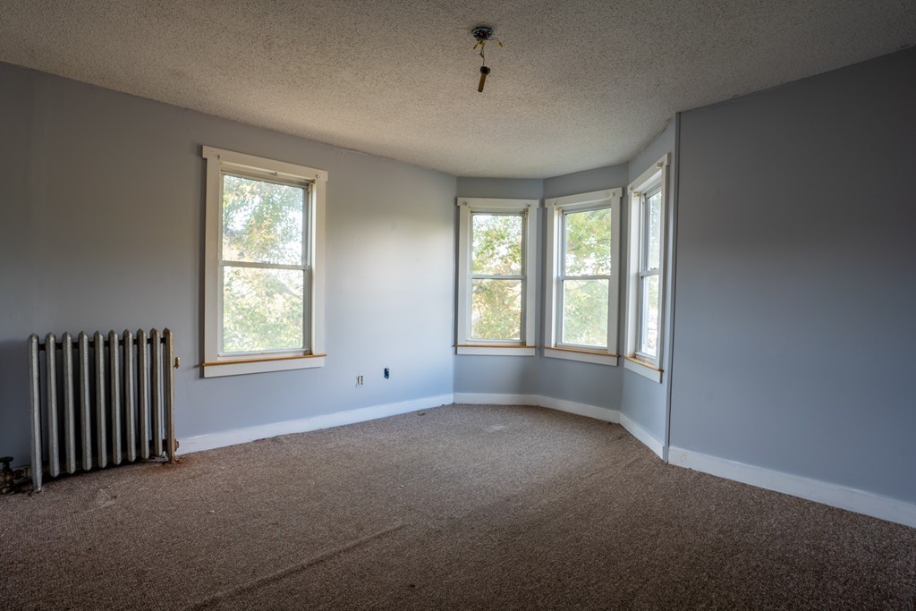 407 Union Street Springfield, MA 01105 - Photo 24 of 31