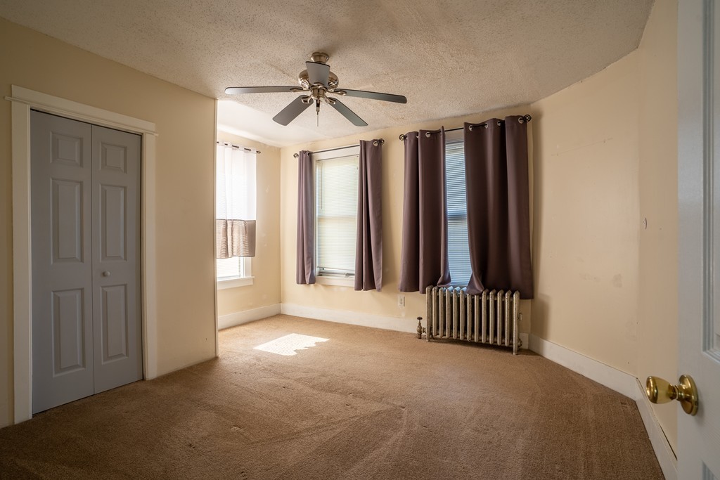 407 Union Street Springfield, MA 01105 - Photo 10 of 31