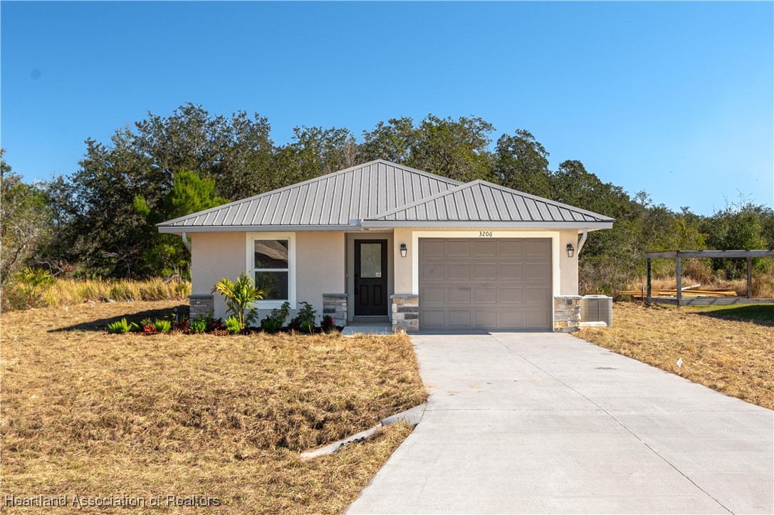 3206 North Sedgewick Road Avon Park, FL 33825 - Photo 1 of 37