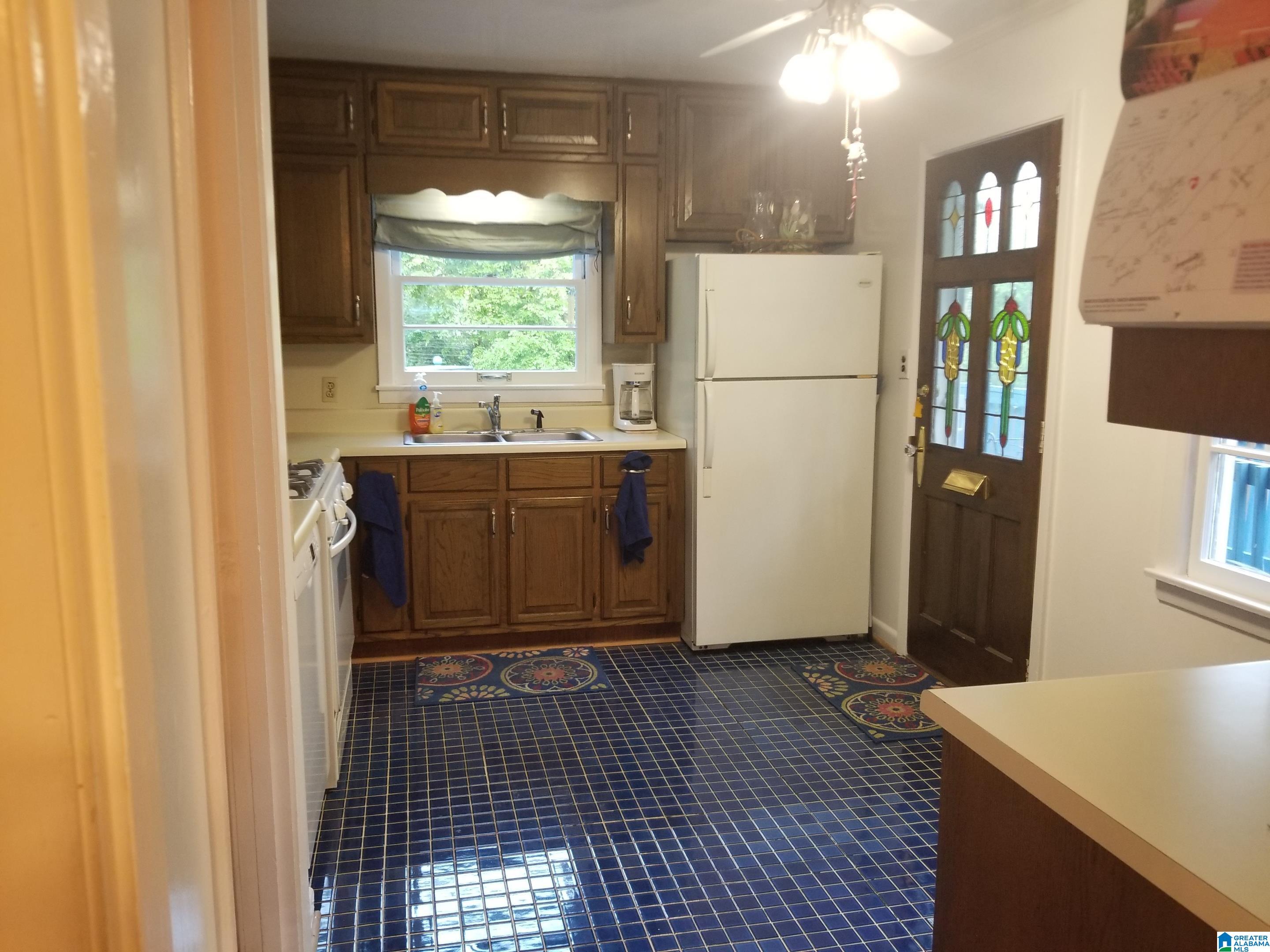 3965 Kyle Lane Birmingham, AL 35243 - Photo 15 of 50