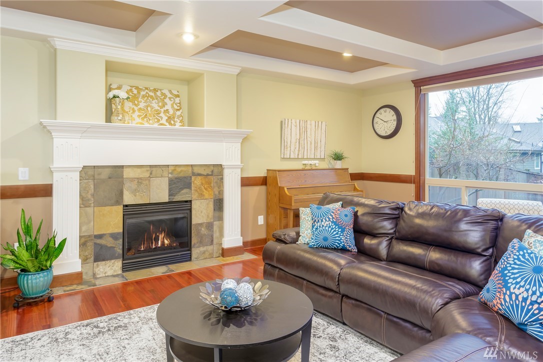 5562 Northeast 17th Street Renton, WA 98059 - Photo 11 of 21