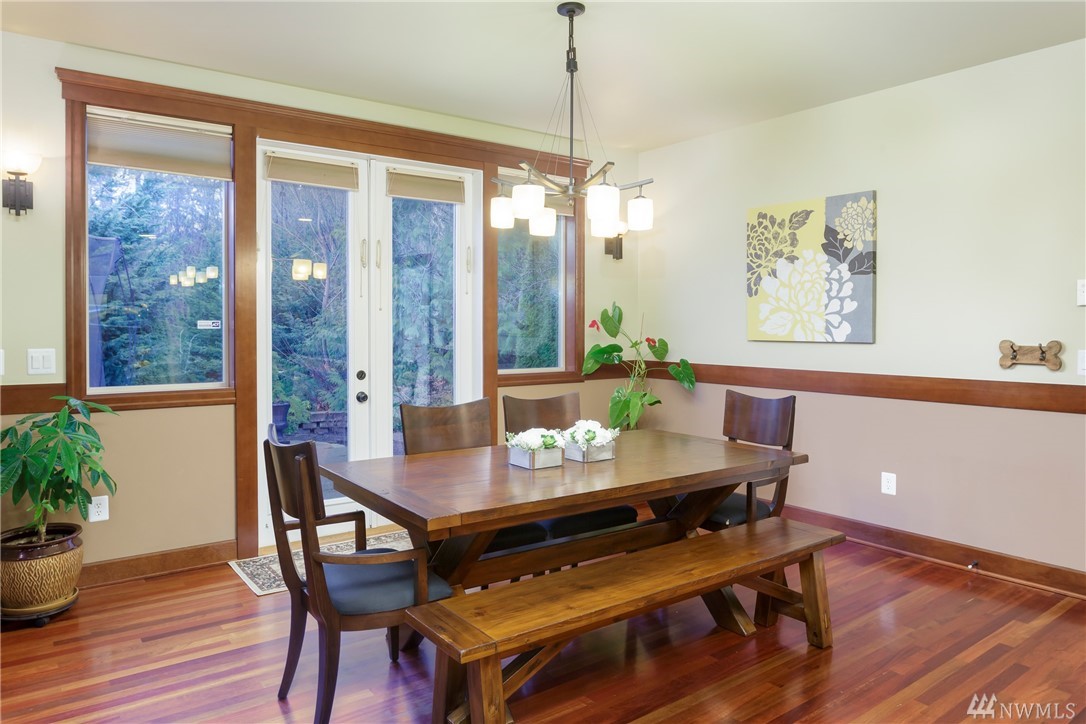 5562 Northeast 17th Street Renton, WA 98059 - Photo 9 of 21