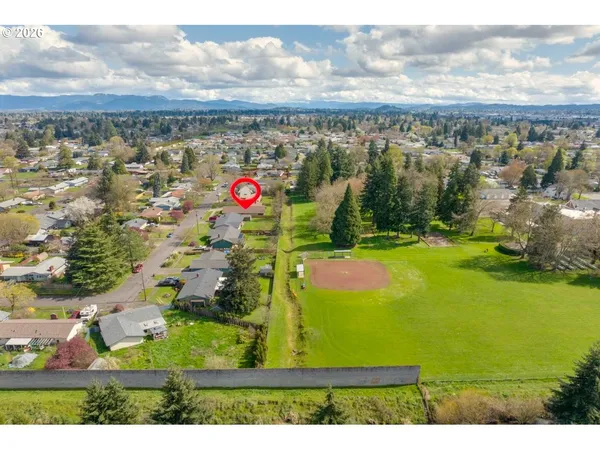 $564,900 | 4448 Knoop Avenue, Eugene, OR 97402