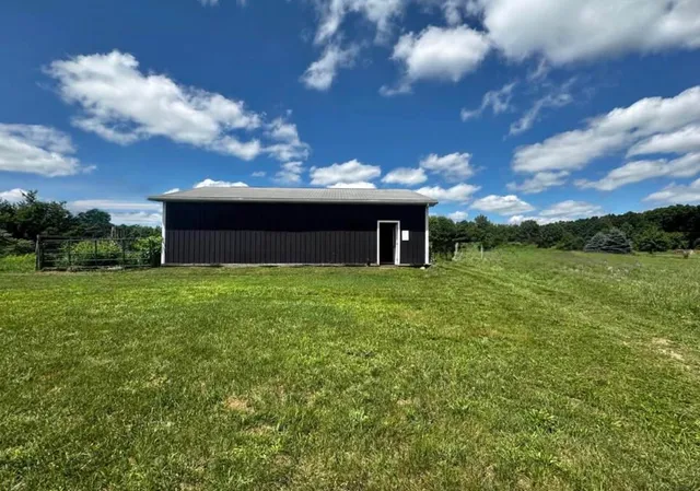 $135,500 | 7346 Grand River Road, Rives Junction, MI 49277