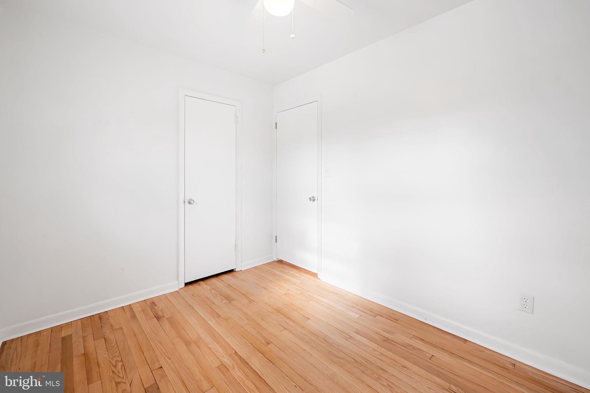 302 18th Avenue Baltimore, MD 21225 - Photo 16 of 36