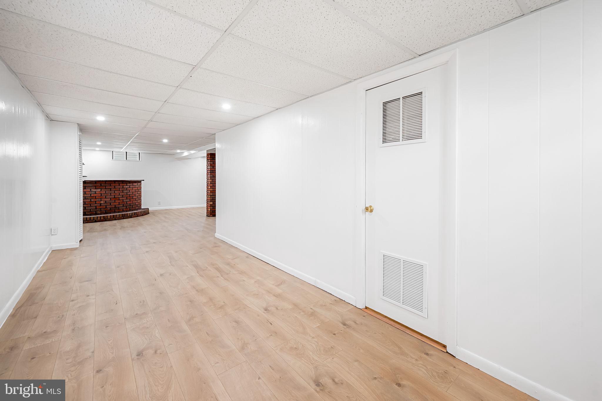 302 18th Avenue Baltimore, MD 21225 - Photo 22 of 36