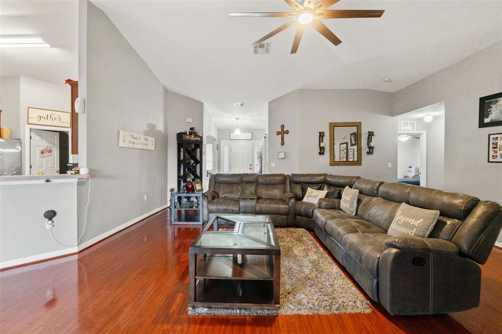 10442 Lansfield Street Spring Hill, FL 34608 - Photo 11 of 32