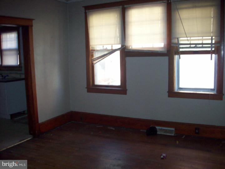 43-45 Chestnut Street Salem, NJ 08079 - Photo 4 of 25 Gallery Image 4