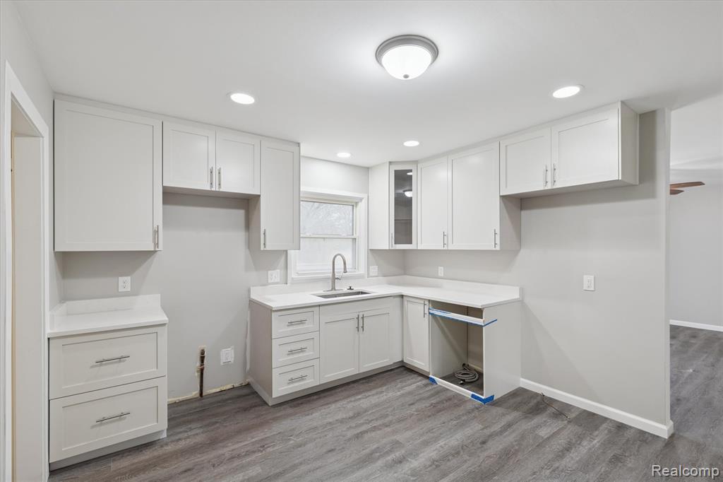 15635 Martinsville Road Belleville, MI 48111 - Photo 25 of 75