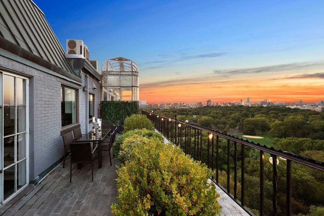 1158 5th Avenue, Unit PHC Manhattan, NY 10128 - Photo 4 of 25 a view of a city from a balcony