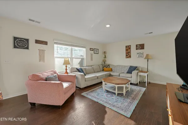 $335,000 | 333 Aspen Drive, Jefferson City, TN 37760
