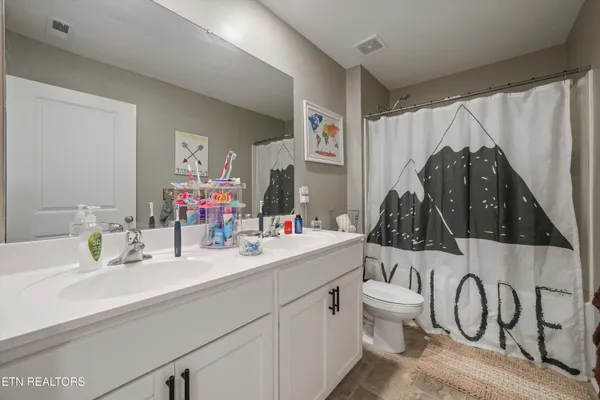 $335,000 | 333 Aspen Drive, Jefferson City, TN 37760