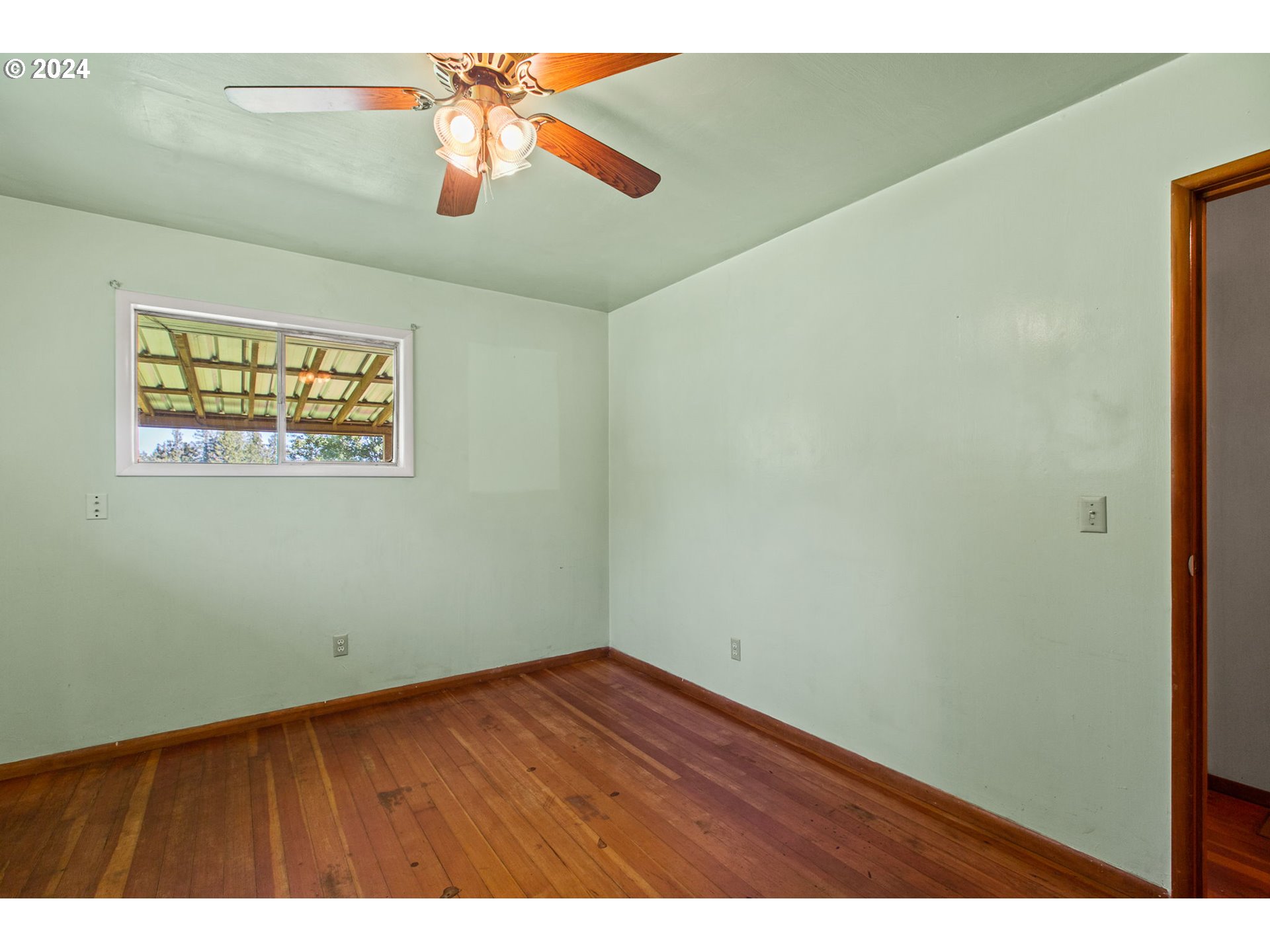 30806 South Oswalt Road Colton, OR 97017 - Photo 24 of 42 a view of an empty room