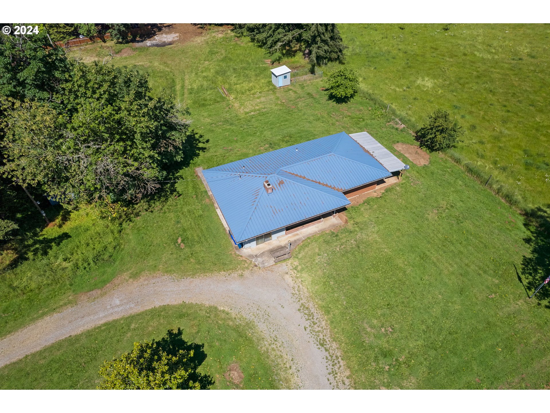 30806 South Oswalt Road Colton, OR 97017 - Photo 35 of 42 a view of a yard