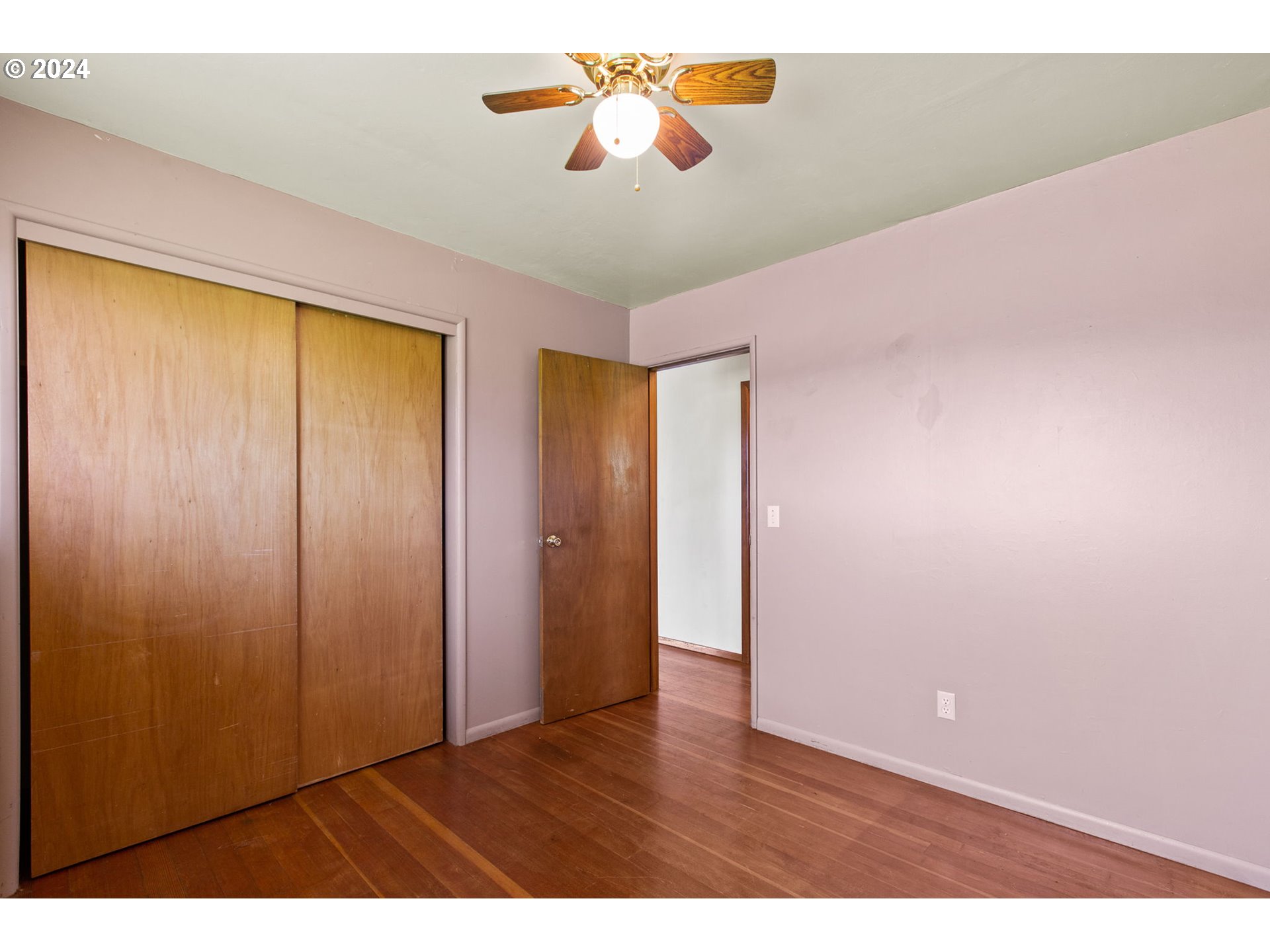 30806 South Oswalt Road Colton, OR 97017 - Photo 9 of 42 a view of an empty room
