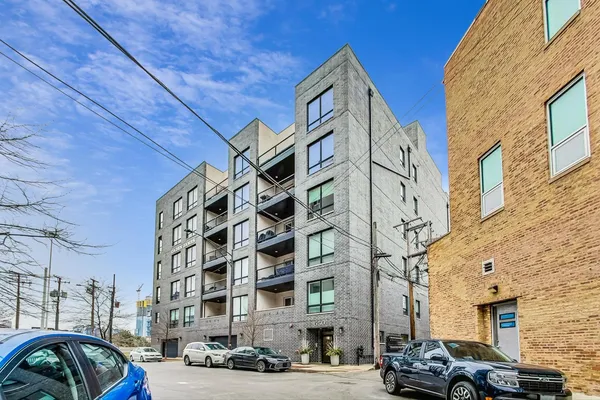 $5,375 | 650 North Morgan Street, Unit 601, Chicago, IL 60642