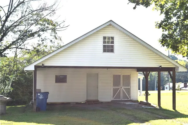 $220,000 | 507 Columbia Avenue, Ramseur, NC 27316