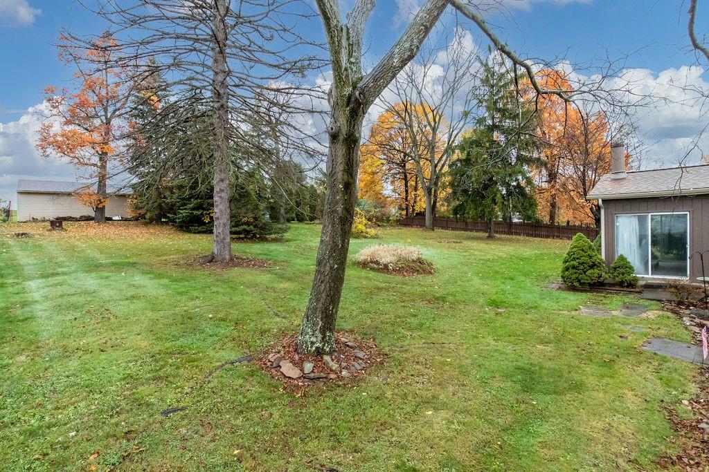 370 Barclay Hill Road Beaver, PA 15009 - Photo 4 of 22 Gallery Image 4