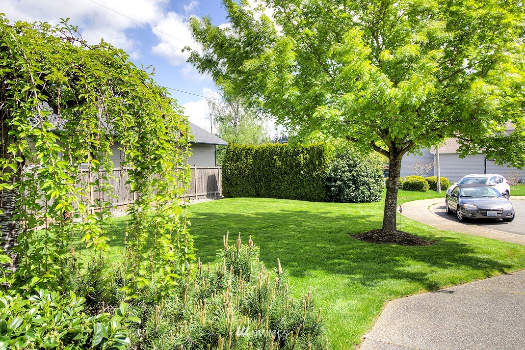 3903 207th Place Southeast Bothell, WA 98021 - Photo 2 of 25