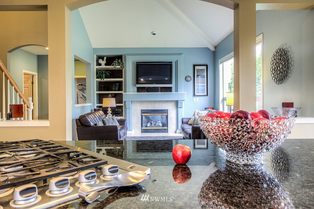 3903 207th Place Southeast Bothell, WA 98021 - Photo 7 of 25