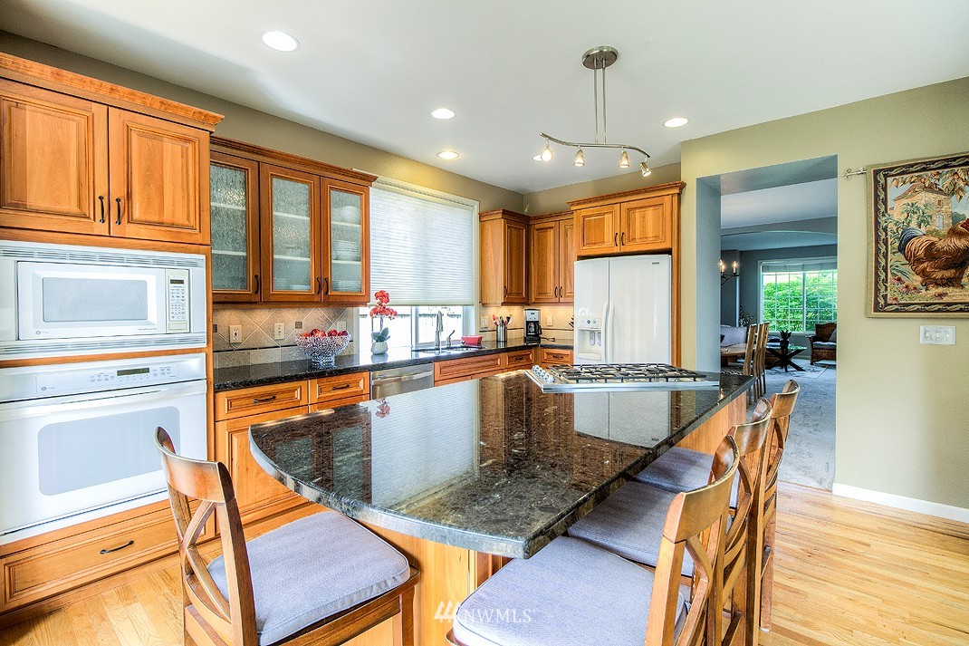 3903 207th Place Southeast Bothell, WA 98021 - Photo 8 of 25