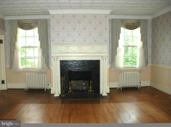 4614 Roland Avenue Baltimore, MD 21210 - Photo 12 of 13 Dining Room