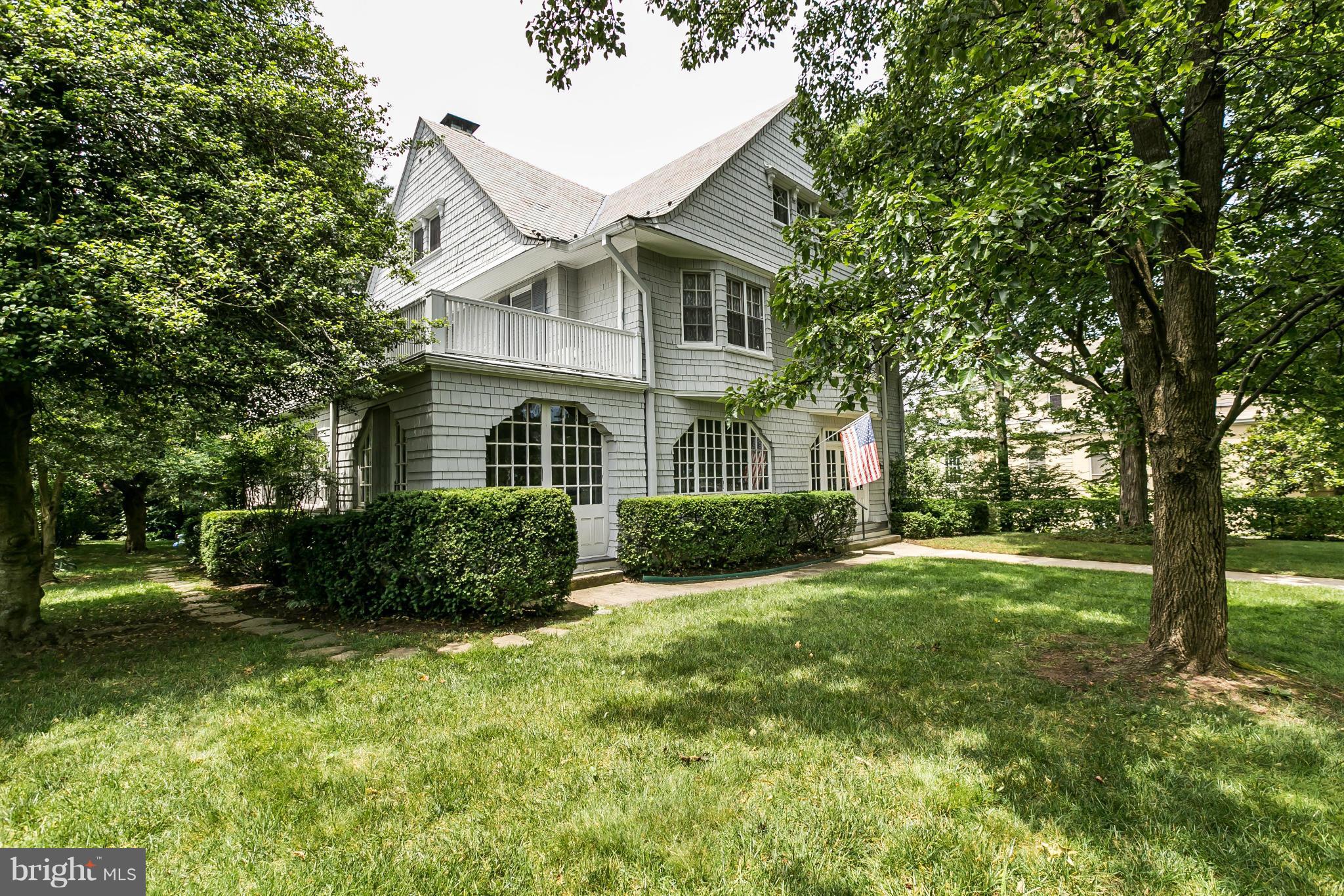 4614 Roland Avenue Baltimore, MD 21210 - Photo 4 of 13 Exterior (General)