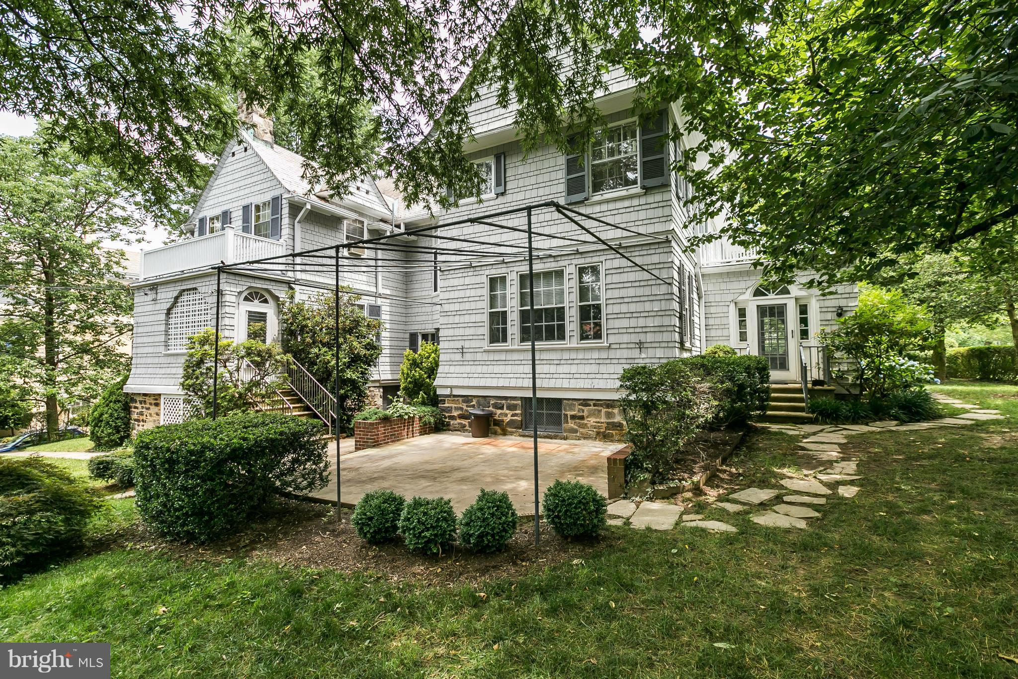 4614 Roland Avenue Baltimore, MD 21210 - Photo 8 of 13 Exterior (General)