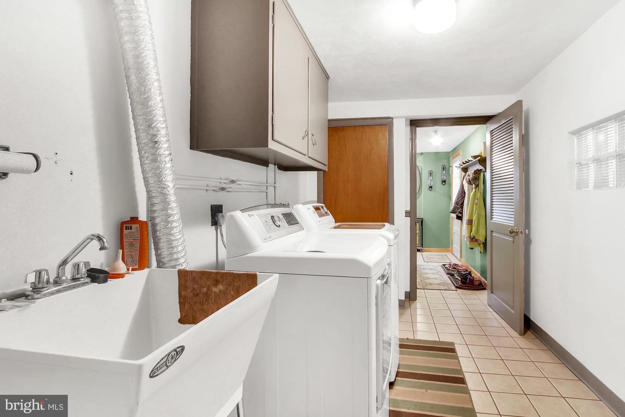 3401 Sycamore Road Dover, PA 17315 - Photo 23 of 29 Gallery Image 23