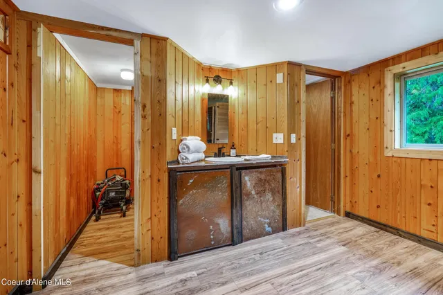 $970,000 | 430 North Nordman Road, Nordman, ID 83848