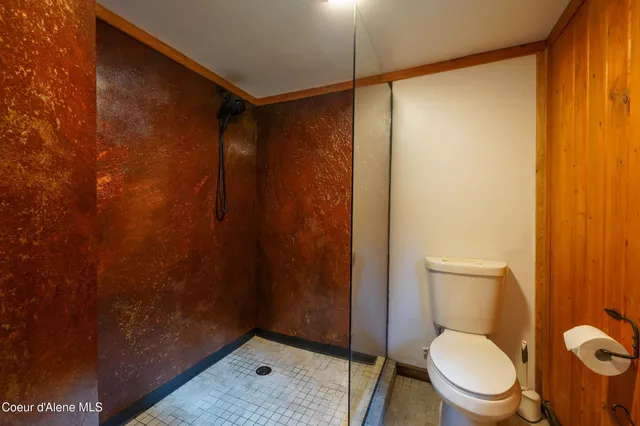 $970,000 | 430 North Nordman Road, Nordman, ID 83848