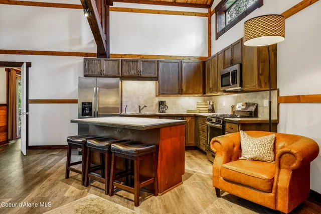 $970,000 | 430 North Nordman Road, Nordman, ID 83848