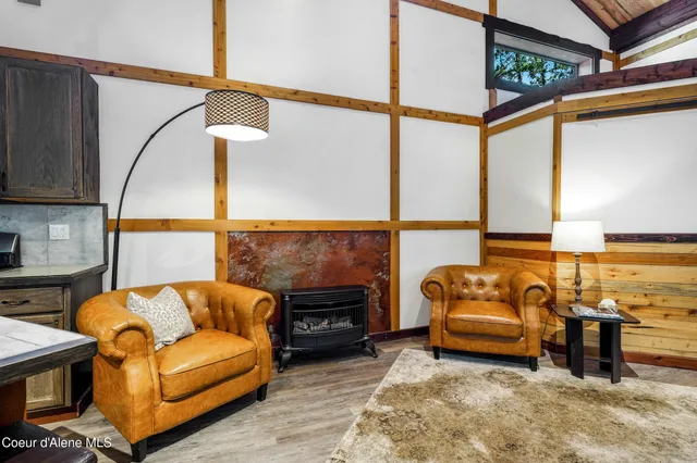 $970,000 | 430 North Nordman Road, Nordman, ID 83848