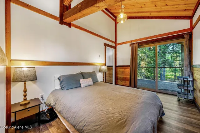 $970,000 | 430 North Nordman Road, Nordman, ID 83848