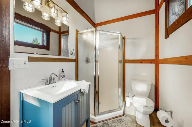 $970,000 | 430 North Nordman Road, Nordman, ID 83848