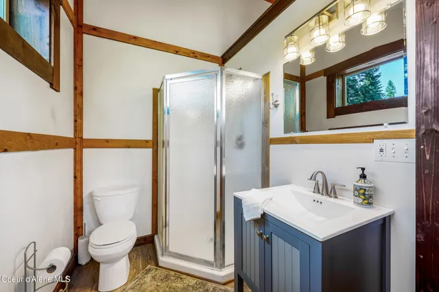 $970,000 | 430 North Nordman Road, Nordman, ID 83848