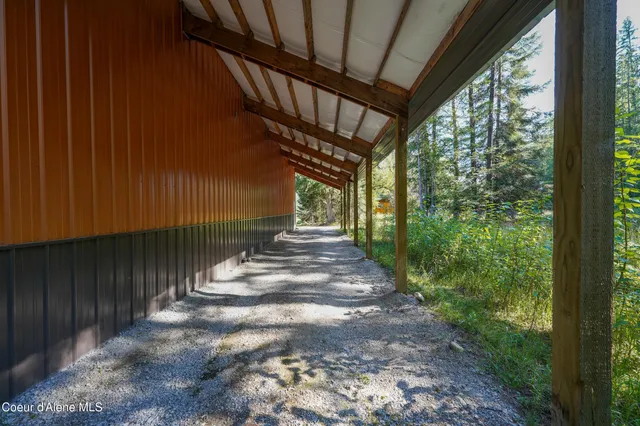 $970,000 | 430 North Nordman Road, Nordman, ID 83848