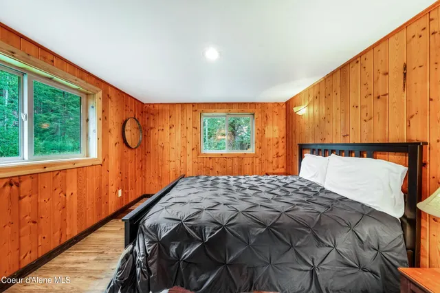 $970,000 | 430 North Nordman Road, Nordman, ID 83848