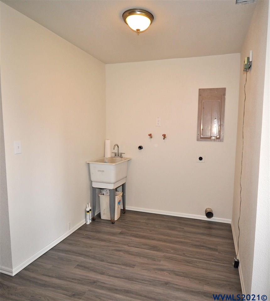 30077 Ingram Road Lebanon, OR 97355 - Photo 34 of 40 Gallery Image 34