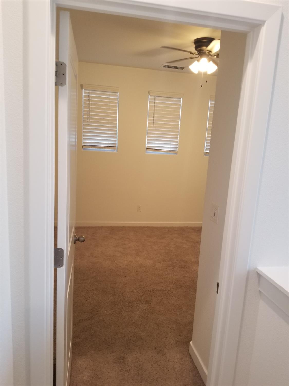 762 Ridgebank Avenue Madera, CA 93636 - Photo 20 of 38 Gallery Image 20