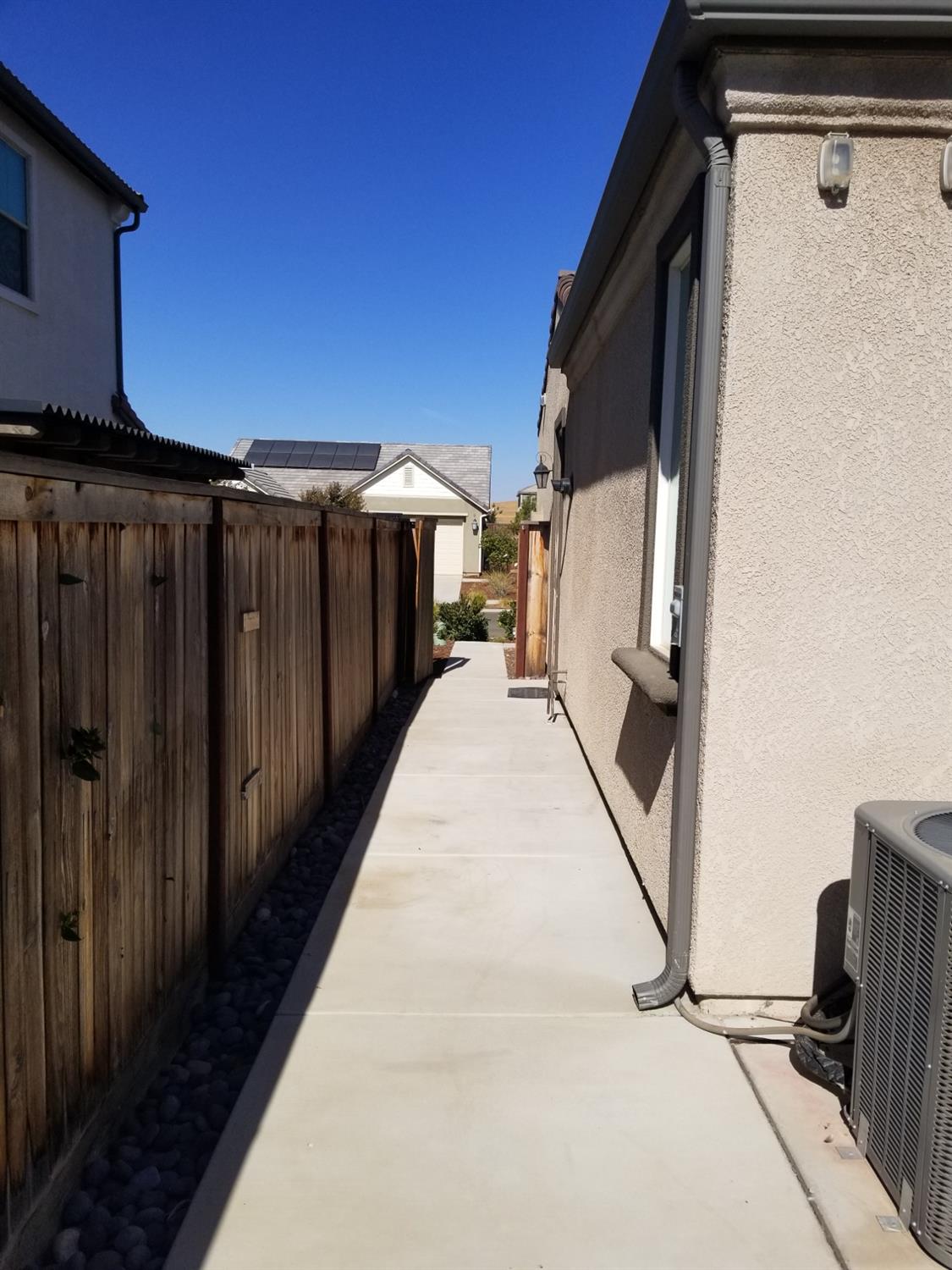 762 Ridgebank Avenue Madera, CA 93636 - Photo 33 of 38 Gallery Image 33