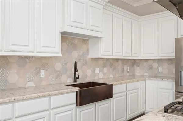 $3,000 | 4400 Caddo Lane, McAllen, TX 78504