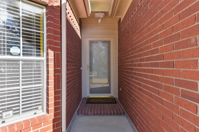 a view of a pathway both side of building