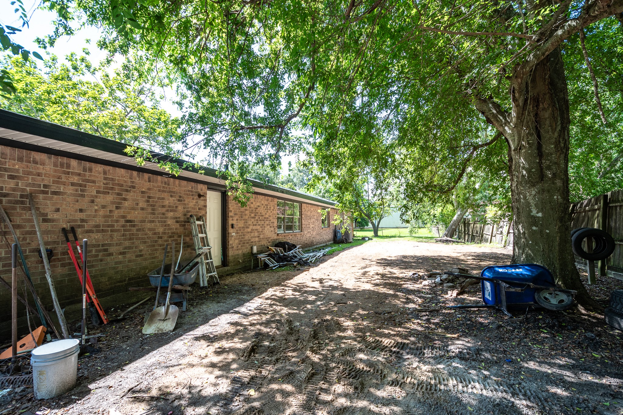 5907 Crosby Dayton Road Crosby, TX 77532 - Photo 27 of 36