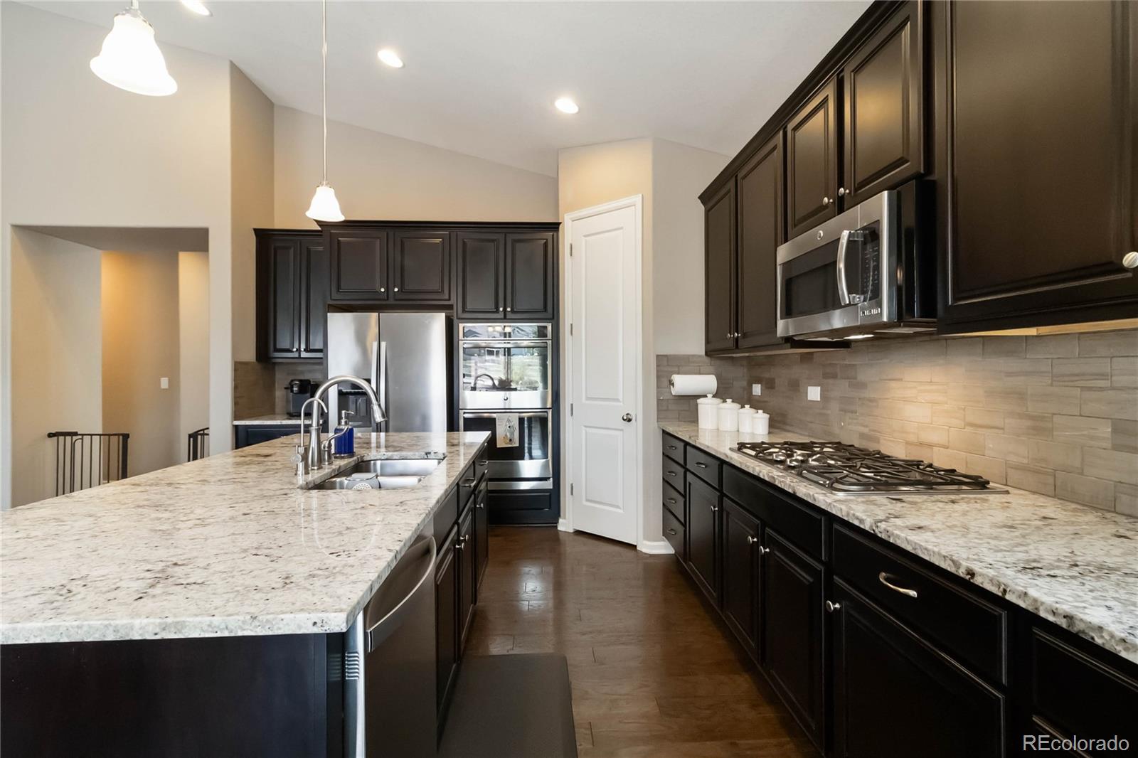 2724 Rising Moon Way Castle Rock, CO 80109 - Photo 15 of 43 Gallery Image 15