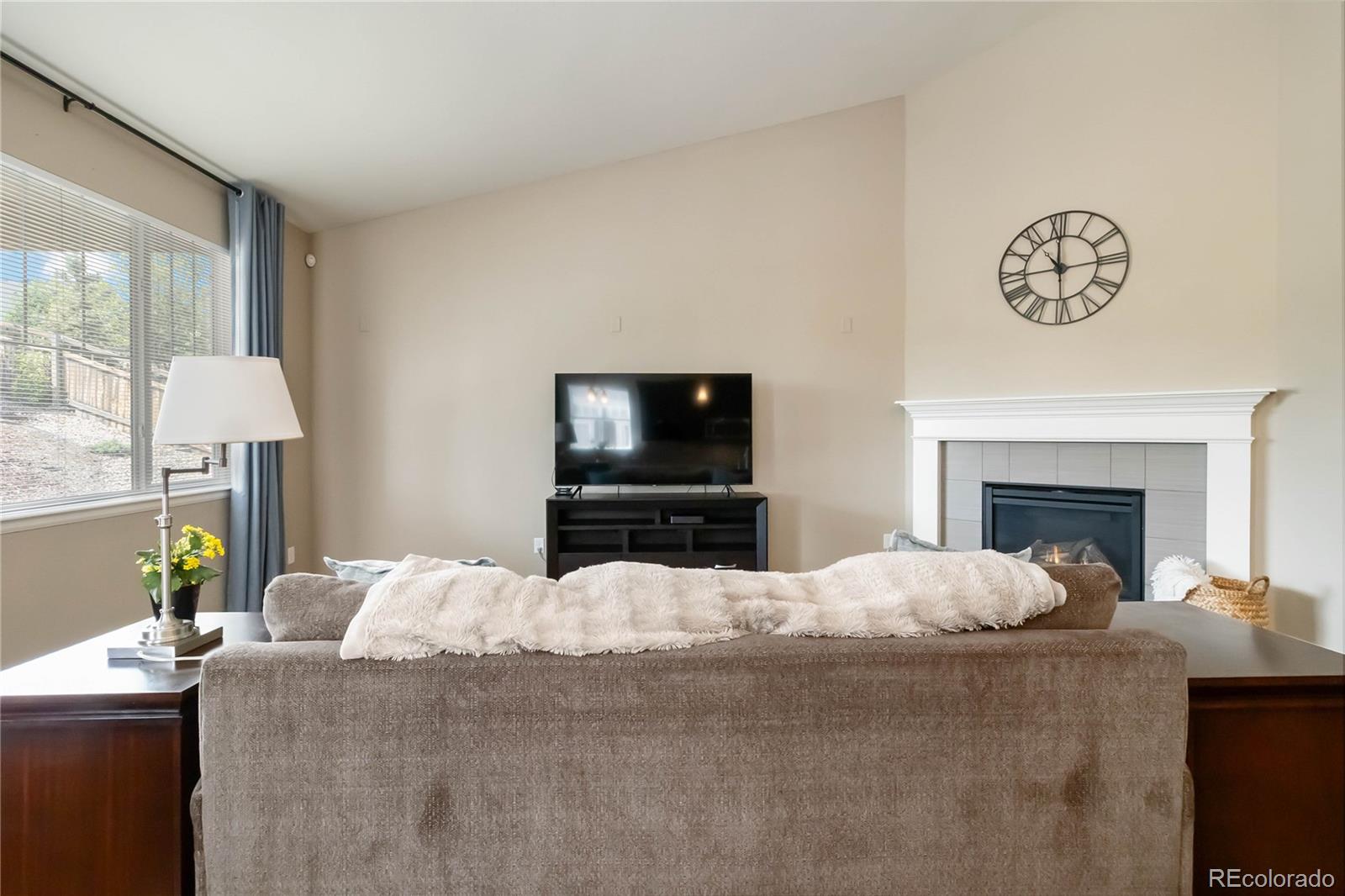 2724 Rising Moon Way Castle Rock, CO 80109 - Photo 9 of 43 Gallery Image 9