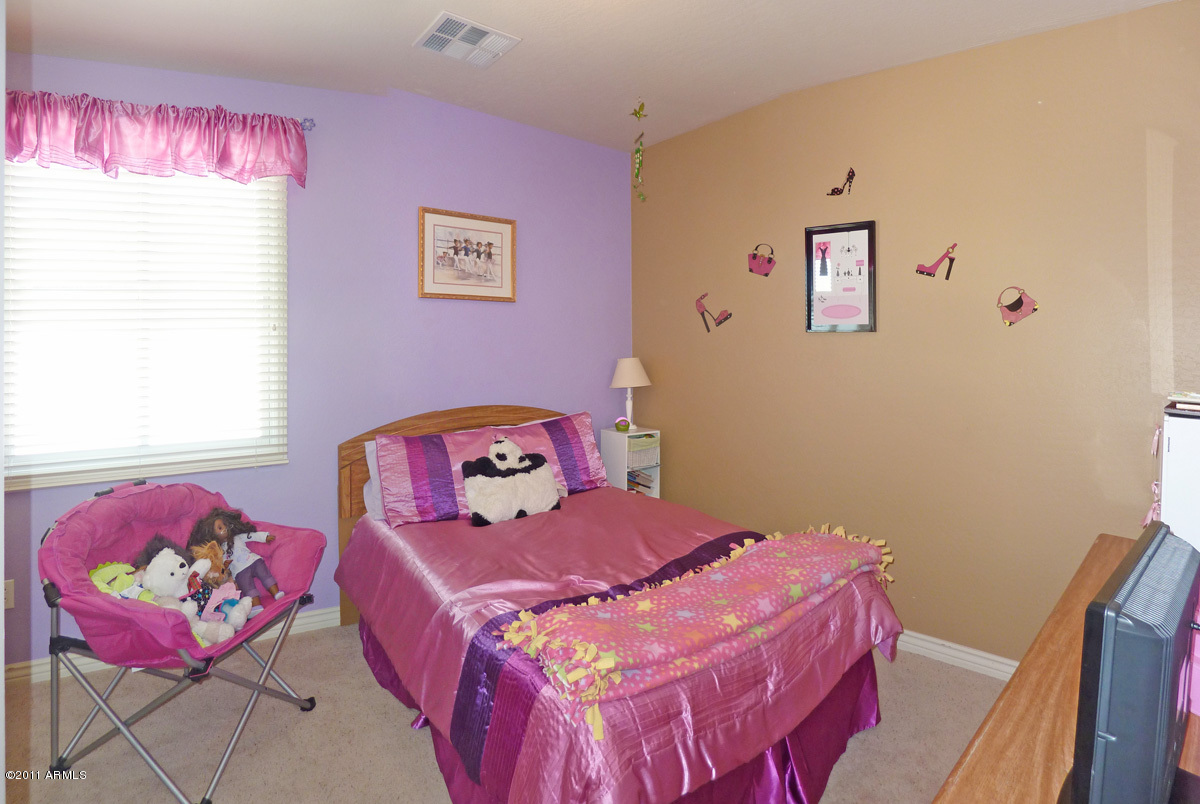 4564 East Bonanza Road Gilbert, AZ 85297 - Photo 17 of 36 Bedroom 2